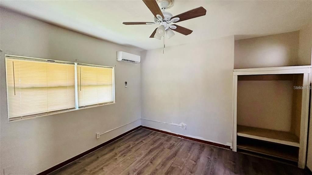 For Rent: $899 (1 beds, 1 baths, 520 Square Feet)