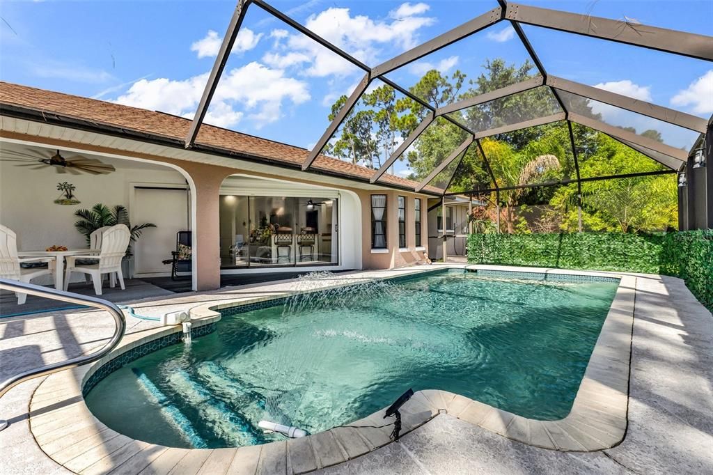 Activo con contrato: $334,999 (3 camas, 2 baños, 1462 Pies cuadrados)