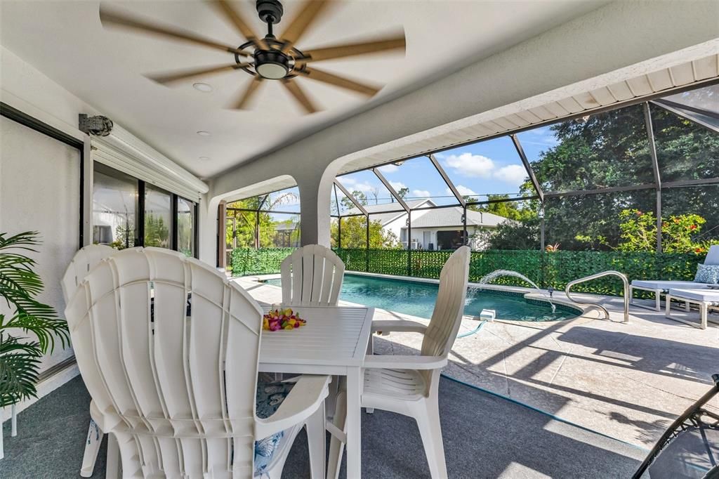 Activo con contrato: $334,999 (3 camas, 2 baños, 1462 Pies cuadrados)