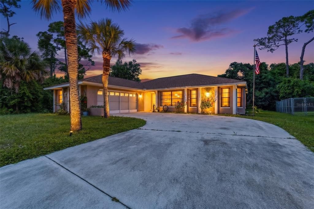 Activo con contrato: $334,999 (3 camas, 2 baños, 1462 Pies cuadrados)