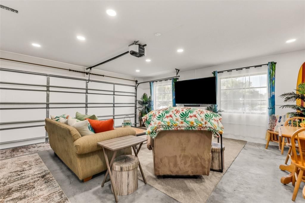 Activo con contrato: $334,999 (3 camas, 2 baños, 1462 Pies cuadrados)