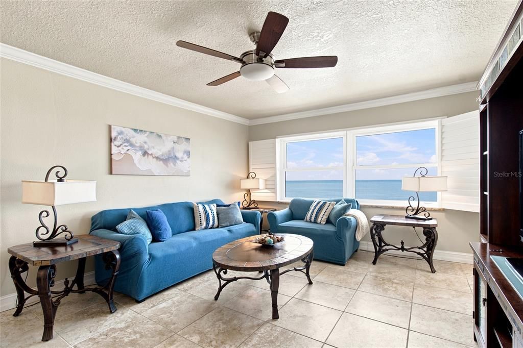 For Sale: $847,700 (2 beds, 2 baths, 1094 Square Feet)