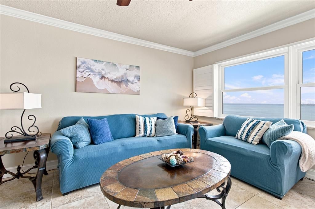 For Sale: $847,700 (2 beds, 2 baths, 1094 Square Feet)