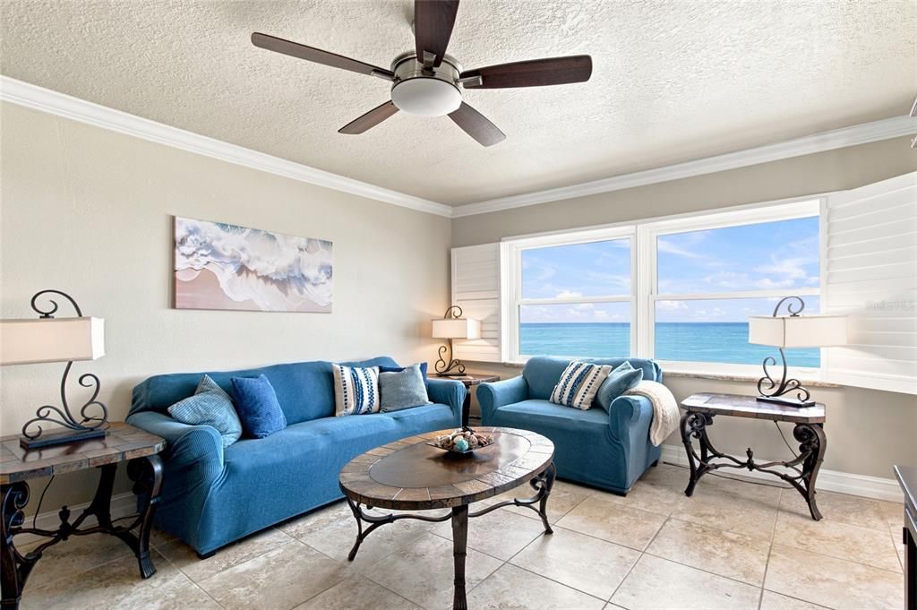 For Sale: $847,700 (2 beds, 2 baths, 1094 Square Feet)