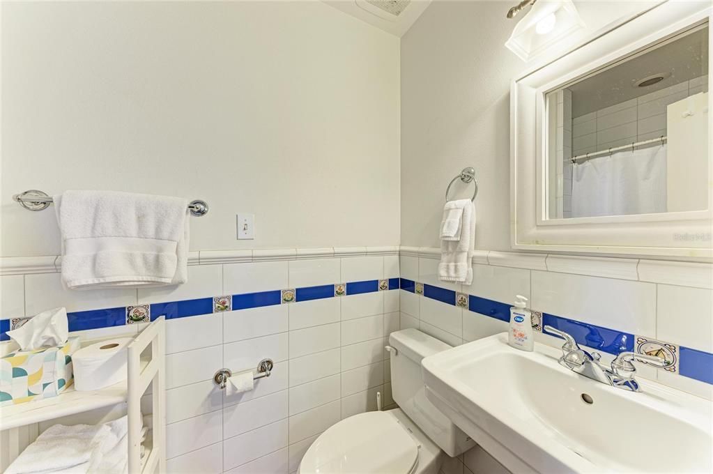 For Rent: $8,000 (2 beds, 1 baths, 1000 Square Feet)