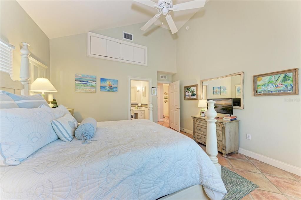 For Rent: $8,000 (2 beds, 1 baths, 1000 Square Feet)