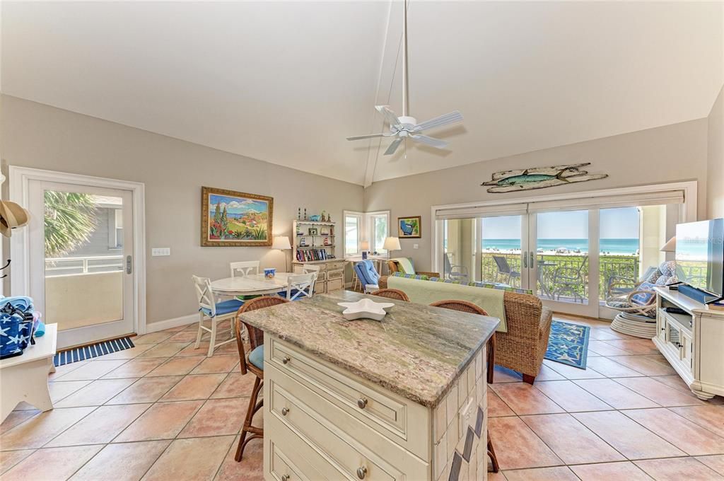For Rent: $8,000 (2 beds, 1 baths, 1000 Square Feet)