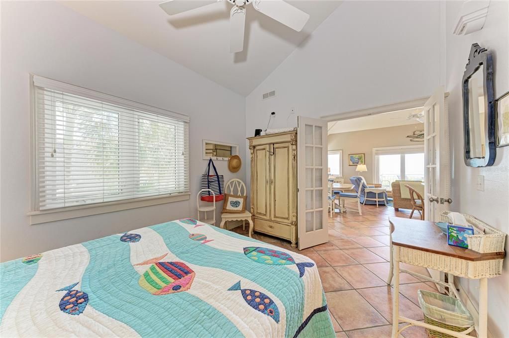 For Rent: $8,000 (2 beds, 1 baths, 1000 Square Feet)