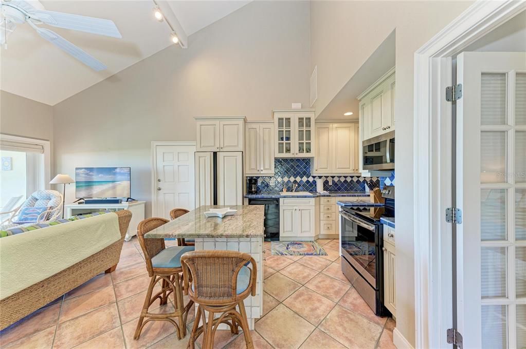 For Rent: $8,000 (2 beds, 1 baths, 1000 Square Feet)
