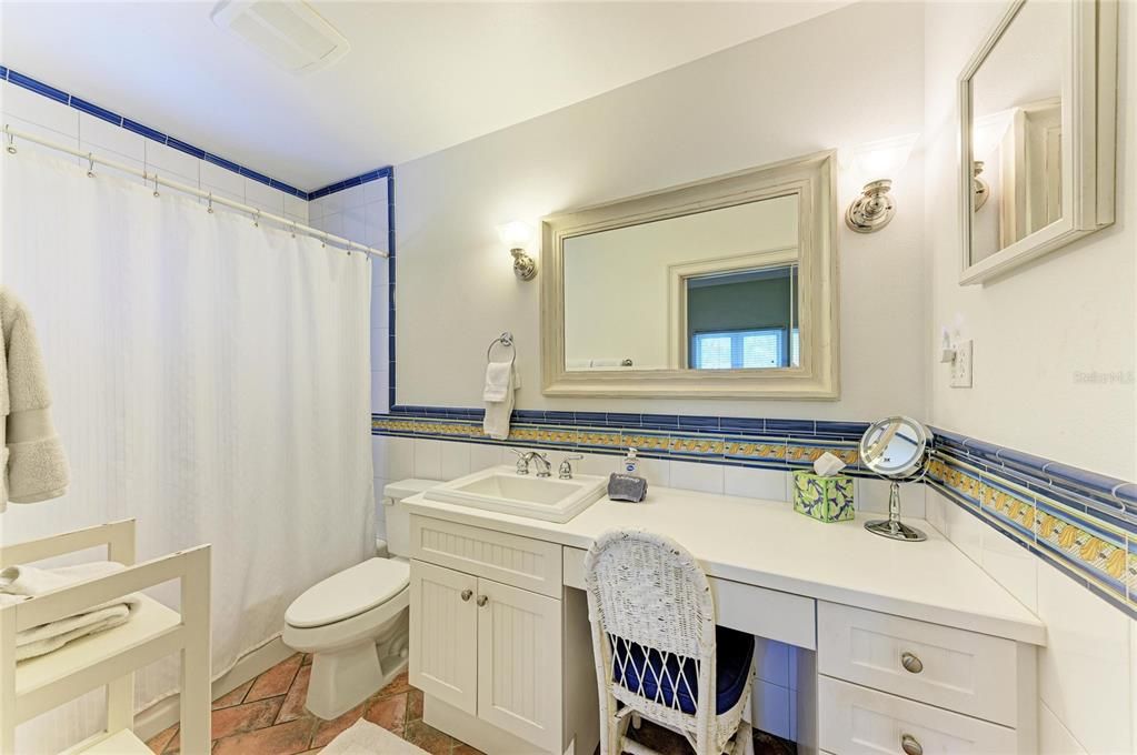 For Rent: $8,000 (2 beds, 1 baths, 1000 Square Feet)