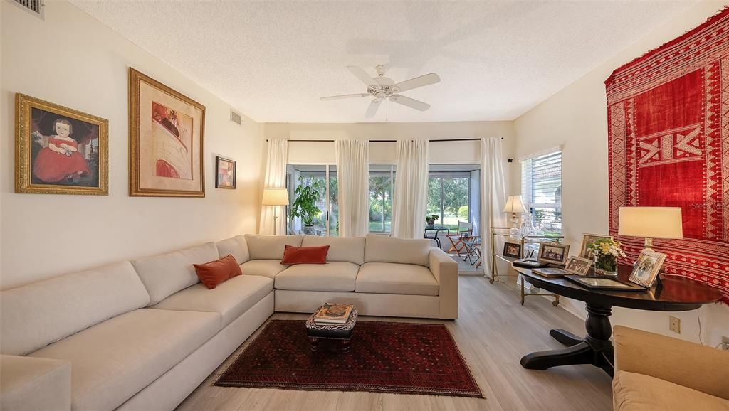 En Venta: $289,000 (2 camas, 2 baños, 1456 Pies cuadrados)