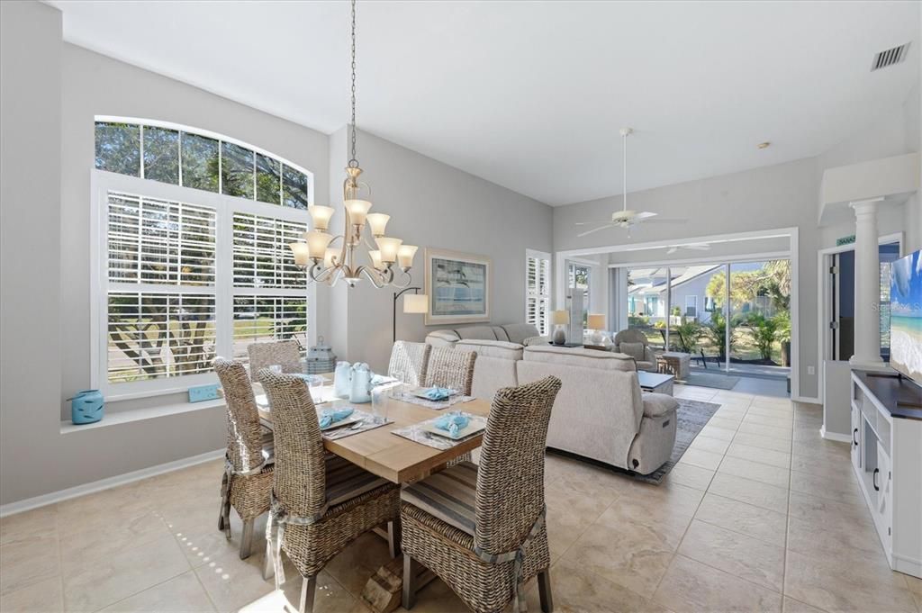For Sale: $447,000 (2 beds, 2 baths, 1473 Square Feet)