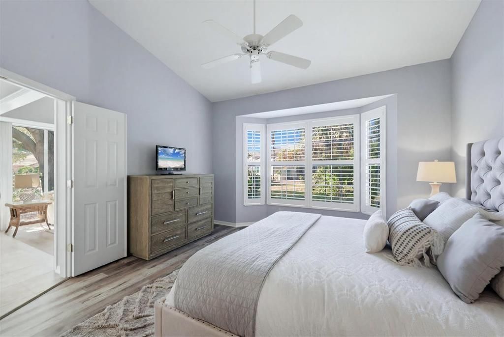 For Sale: $447,000 (2 beds, 2 baths, 1473 Square Feet)