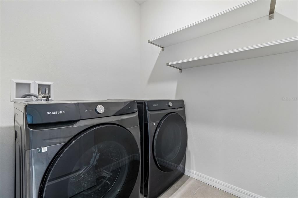 For Sale: $369,900 (4 beds, 2 baths, 2324 Square Feet)