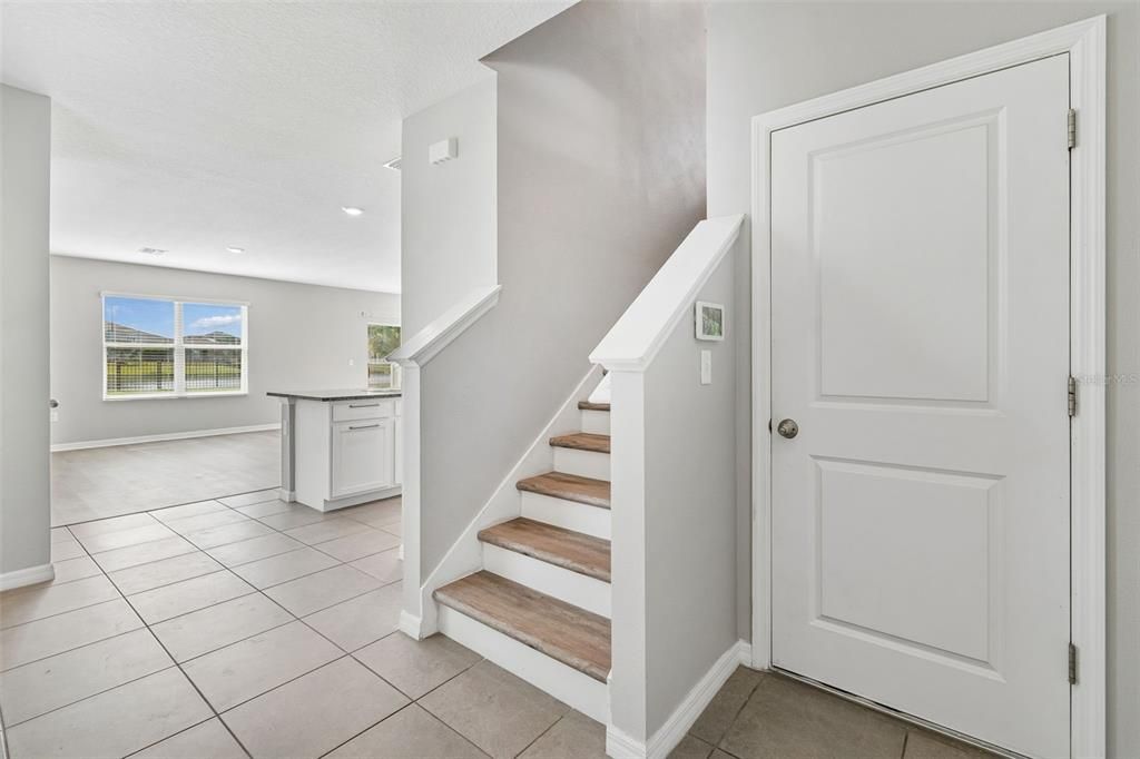 For Sale: $369,900 (4 beds, 2 baths, 2324 Square Feet)