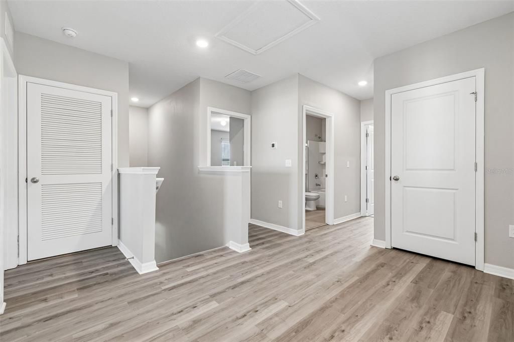 For Sale: $369,900 (4 beds, 2 baths, 2324 Square Feet)