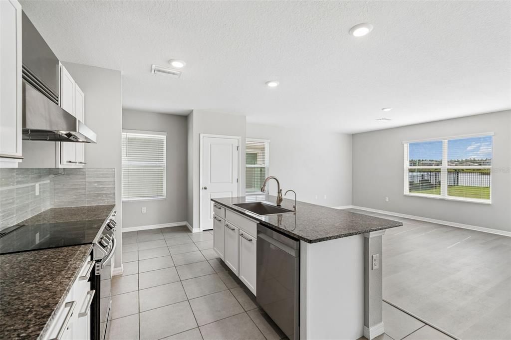 For Sale: $369,900 (4 beds, 2 baths, 2324 Square Feet)