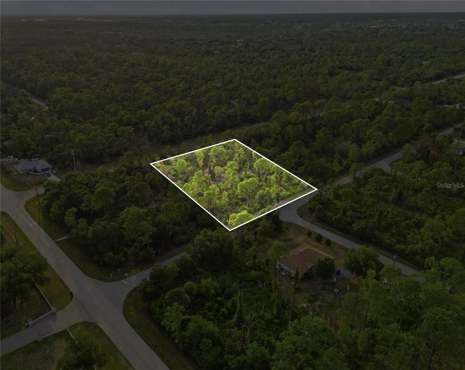 На продажу: $70,000 (0.92 acres)