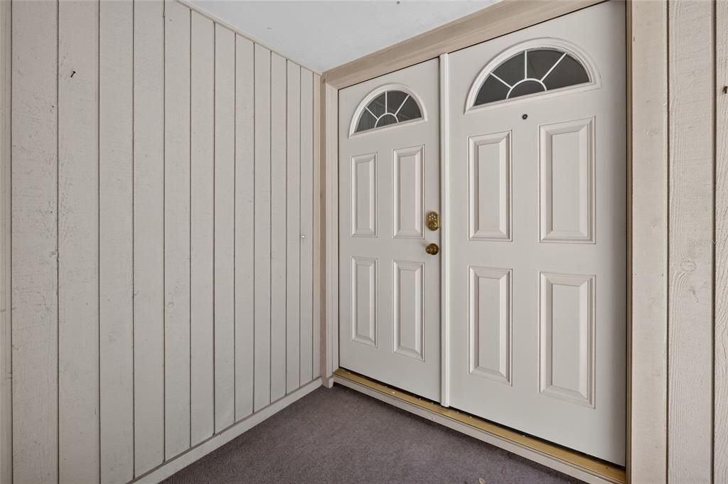 На продажу: $389,000 (2 спален, 2 ванн, 1746 Квадратных фут)