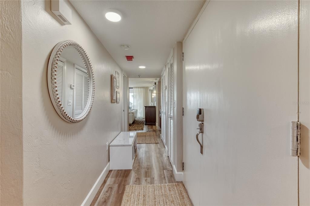 For Sale: $465,000 (2 beds, 2 baths, 1699 Square Feet)