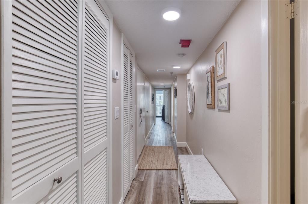 For Sale: $465,000 (2 beds, 2 baths, 1699 Square Feet)