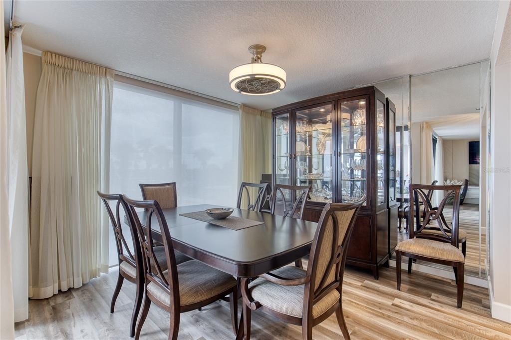 For Sale: $465,000 (2 beds, 2 baths, 1699 Square Feet)