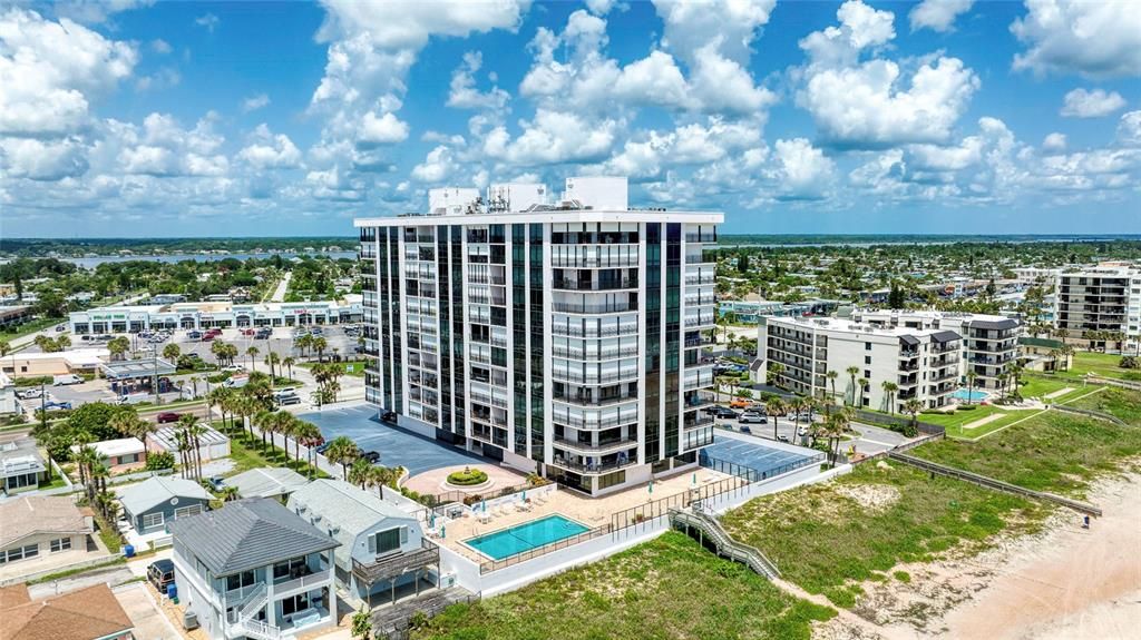 For Sale: $465,000 (2 beds, 2 baths, 1699 Square Feet)