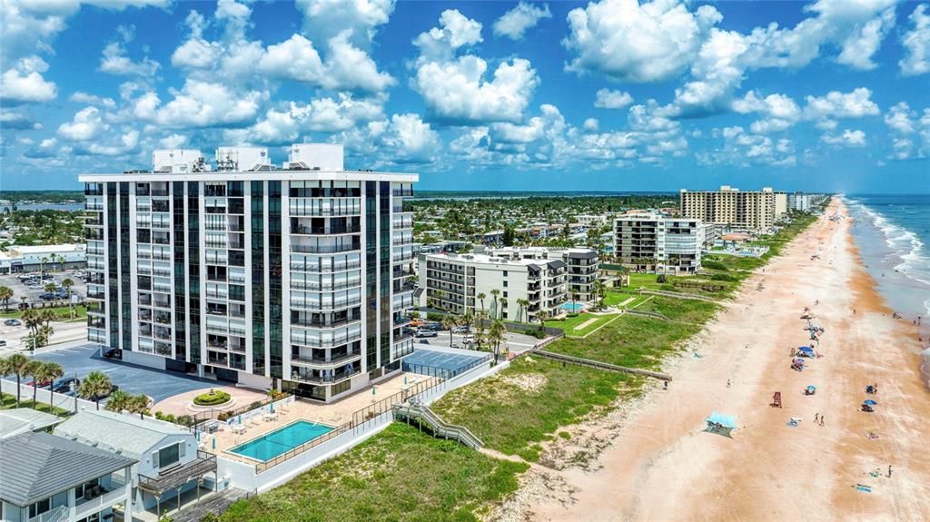 For Sale: $465,000 (2 beds, 2 baths, 1699 Square Feet)