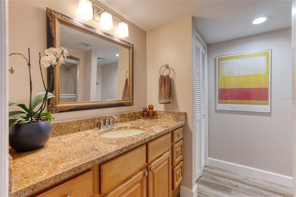 For Sale: $465,000 (2 beds, 2 baths, 1699 Square Feet)