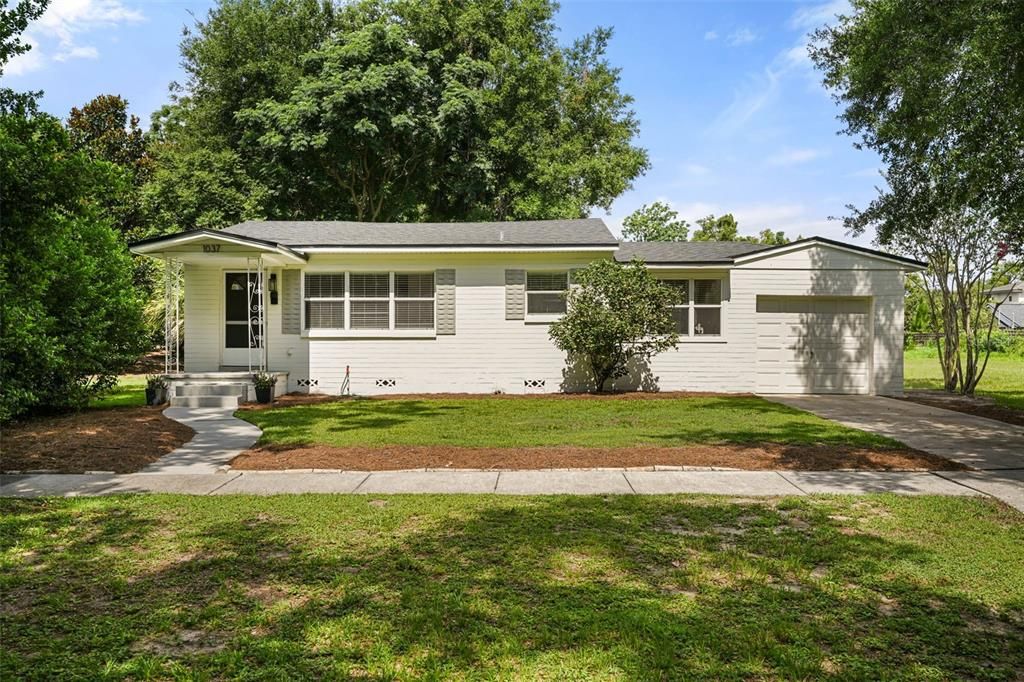 For Sale: $649,000 (0.15 acres)