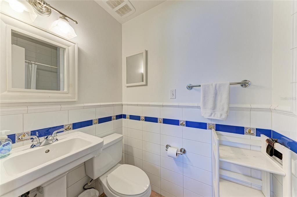 For Rent: $8,000 (2 beds, 2 baths, 1000 Square Feet)