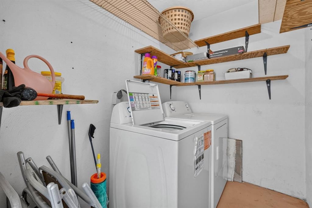 На продажу: $250,000 (2 спален, 2 ванн, 1115 Квадратных фут)