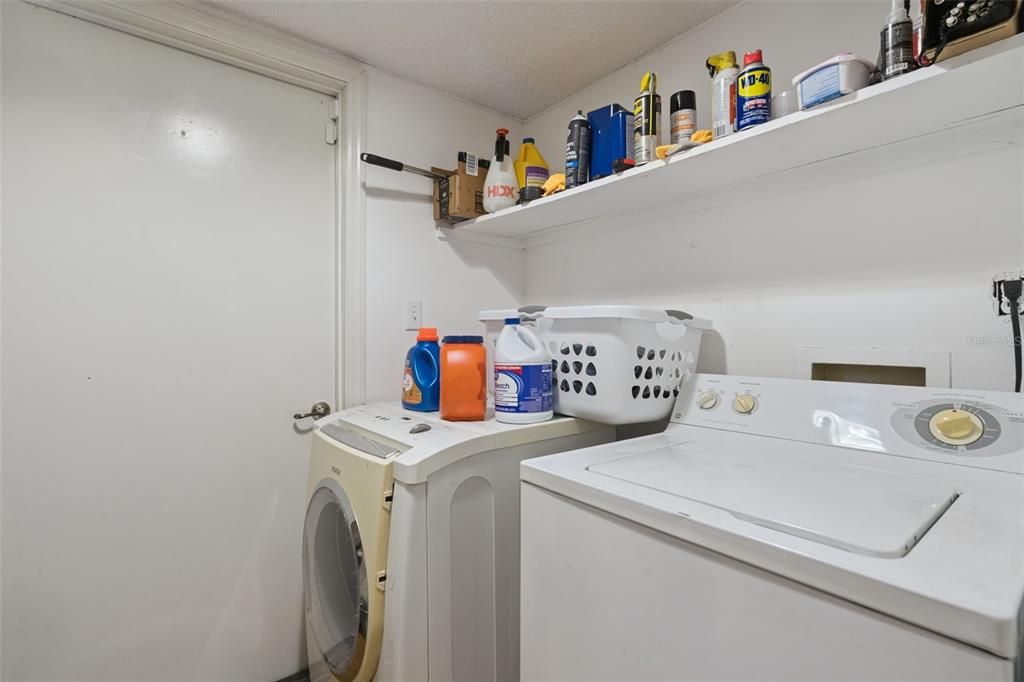На продажу: $390,000 (3 спален, 2 ванн, 2496 Квадратных фут)