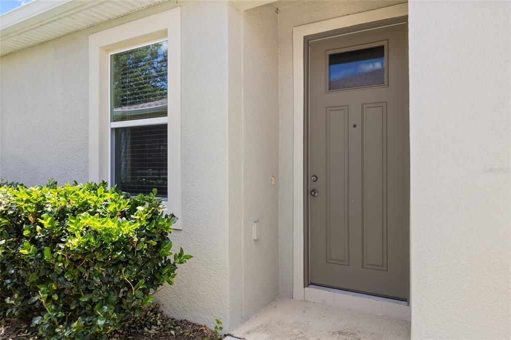 For Sale: $289,900 (3 beds, 2 baths, 1587 Square Feet)
