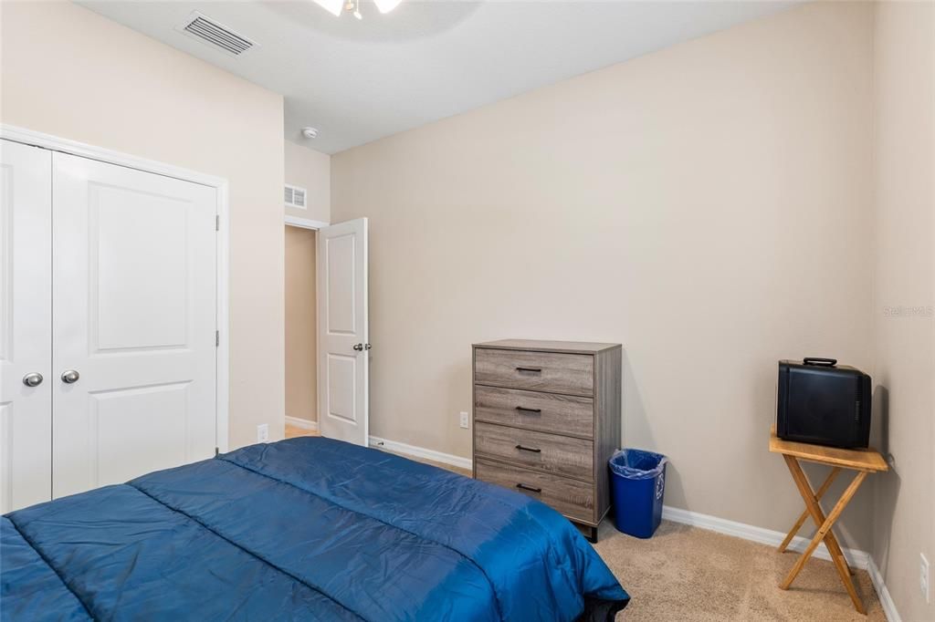 For Sale: $289,900 (3 beds, 2 baths, 1587 Square Feet)