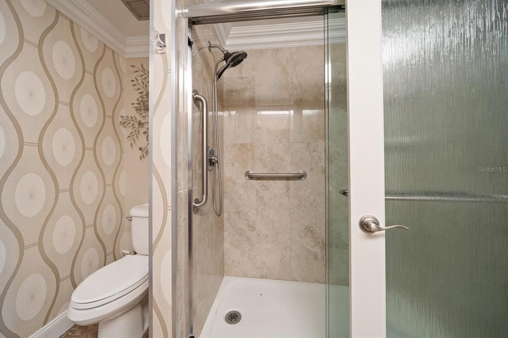 На продажу: $599,999 (2 спален, 2 ванн, 1403 Квадратных фут)