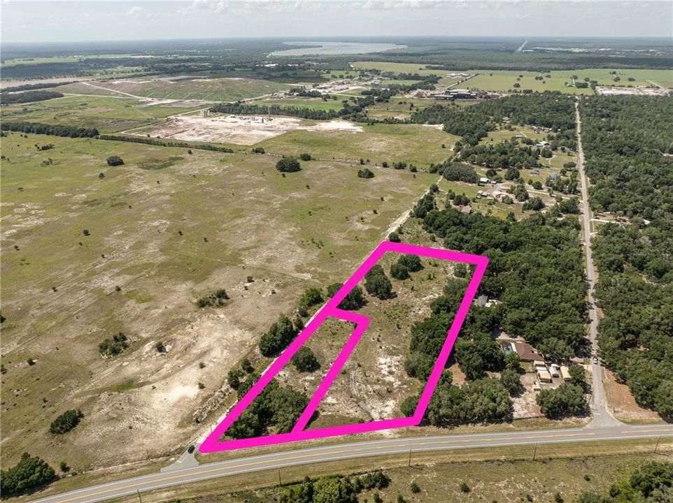 待售: $1,100,000 (6.78 acres)