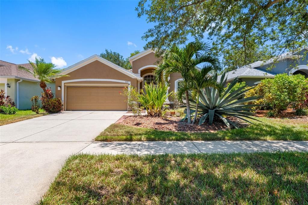 For Sale: $349,000 (3 beds, 2 baths, 2062 Square Feet)
