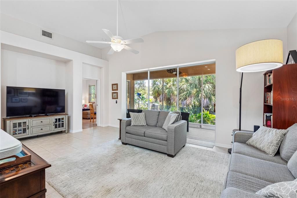 For Sale: $349,000 (3 beds, 2 baths, 2062 Square Feet)