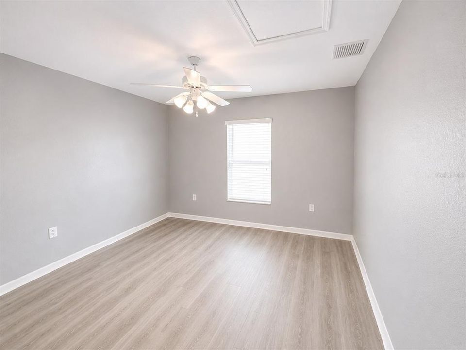En Venta: $306,500 (3 camas, 2 baños, 1809 Pies cuadrados)