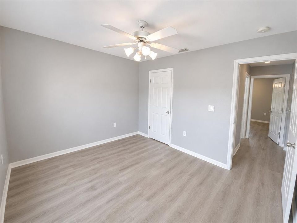 En Venta: $306,500 (3 camas, 2 baños, 1809 Pies cuadrados)