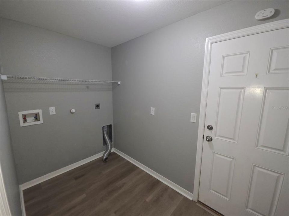 En Venta: $306,500 (3 camas, 2 baños, 1809 Pies cuadrados)