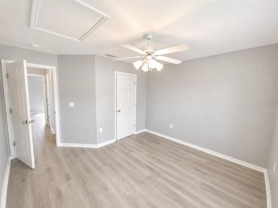 En Venta: $306,500 (3 camas, 2 baños, 1809 Pies cuadrados)