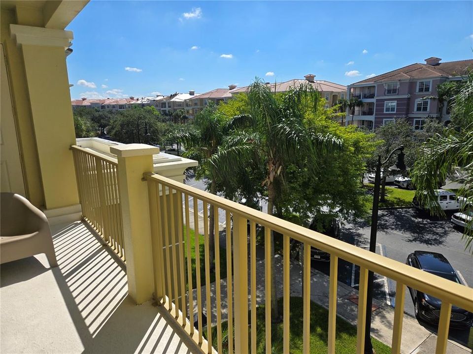 En Venta: $649,900 (3 camas, 2 baños, 2001 Pies cuadrados)