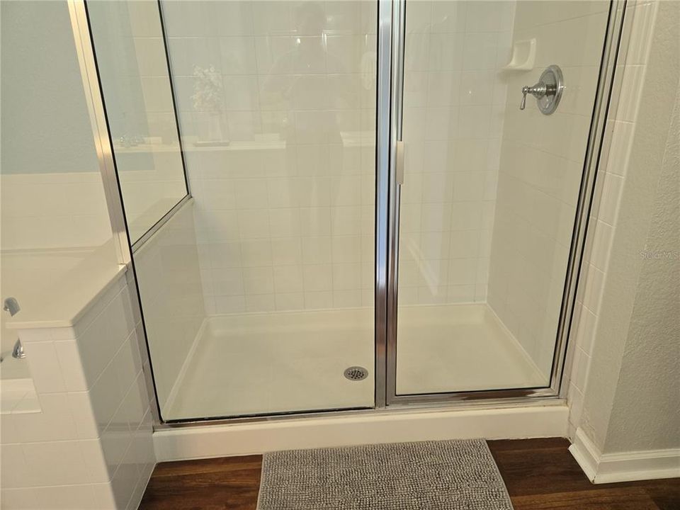 En Venta: $649,900 (3 camas, 2 baños, 2001 Pies cuadrados)