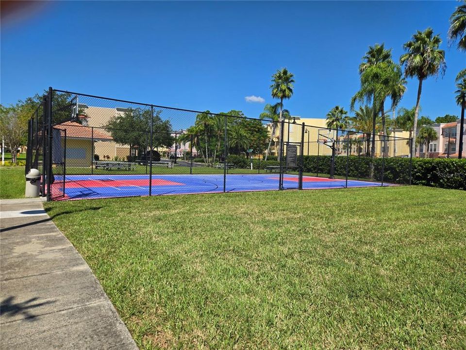En Venta: $649,900 (3 camas, 2 baños, 2001 Pies cuadrados)