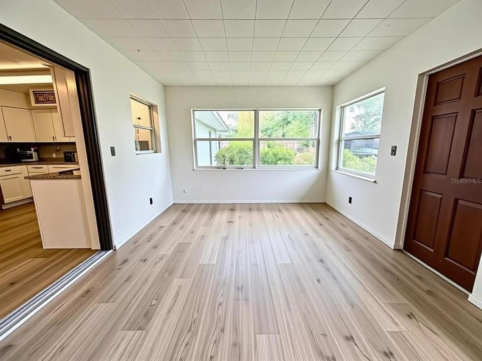 For Sale: $225,000 (3 beds, 2 baths, 1924 Square Feet)