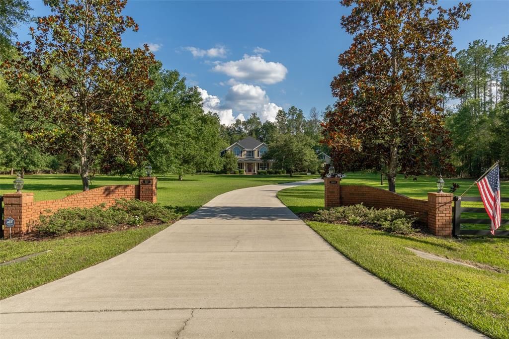 For Sale: $1,299,000 (4 beds, 4 baths, 4013 Square Feet)