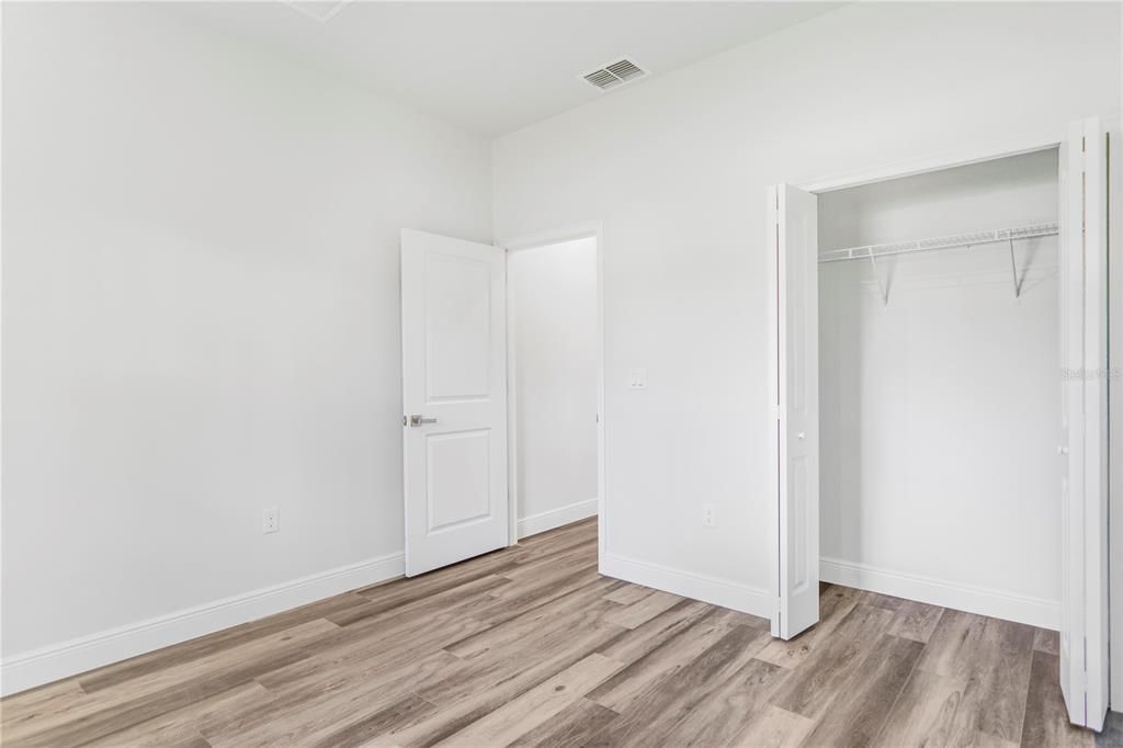 For Rent: $2,150 (4 beds, 3 baths, 1952 Square Feet)