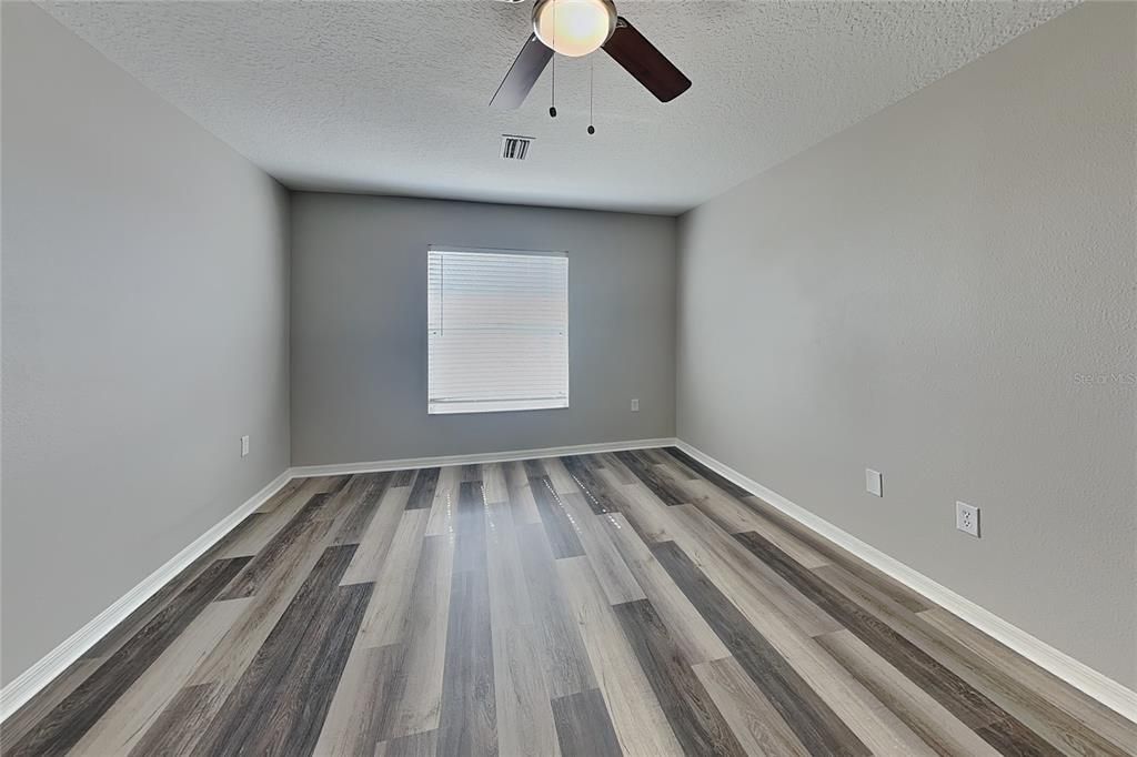 For Rent: $2,499 (4 beds, 2 baths, 1633 Square Feet)